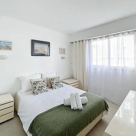 2 Bedroom With Parking 3 Mins From La Croisette Apartamento