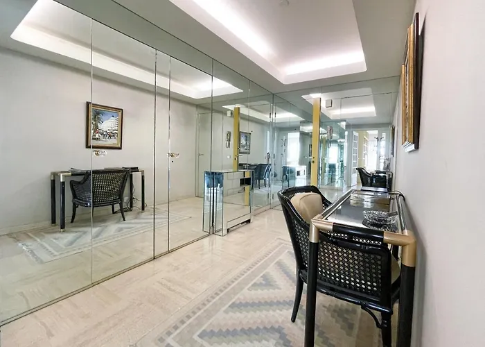 2 Bedroom With Parking 3 Mins From La Croisette *