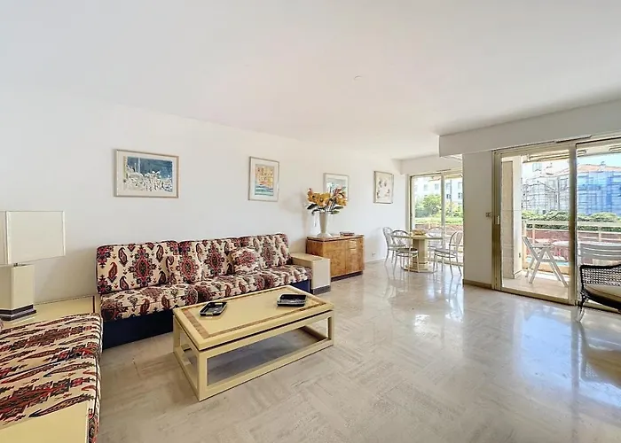 2 Bedroom With Parking 3 Mins From La Croisette * Cannes